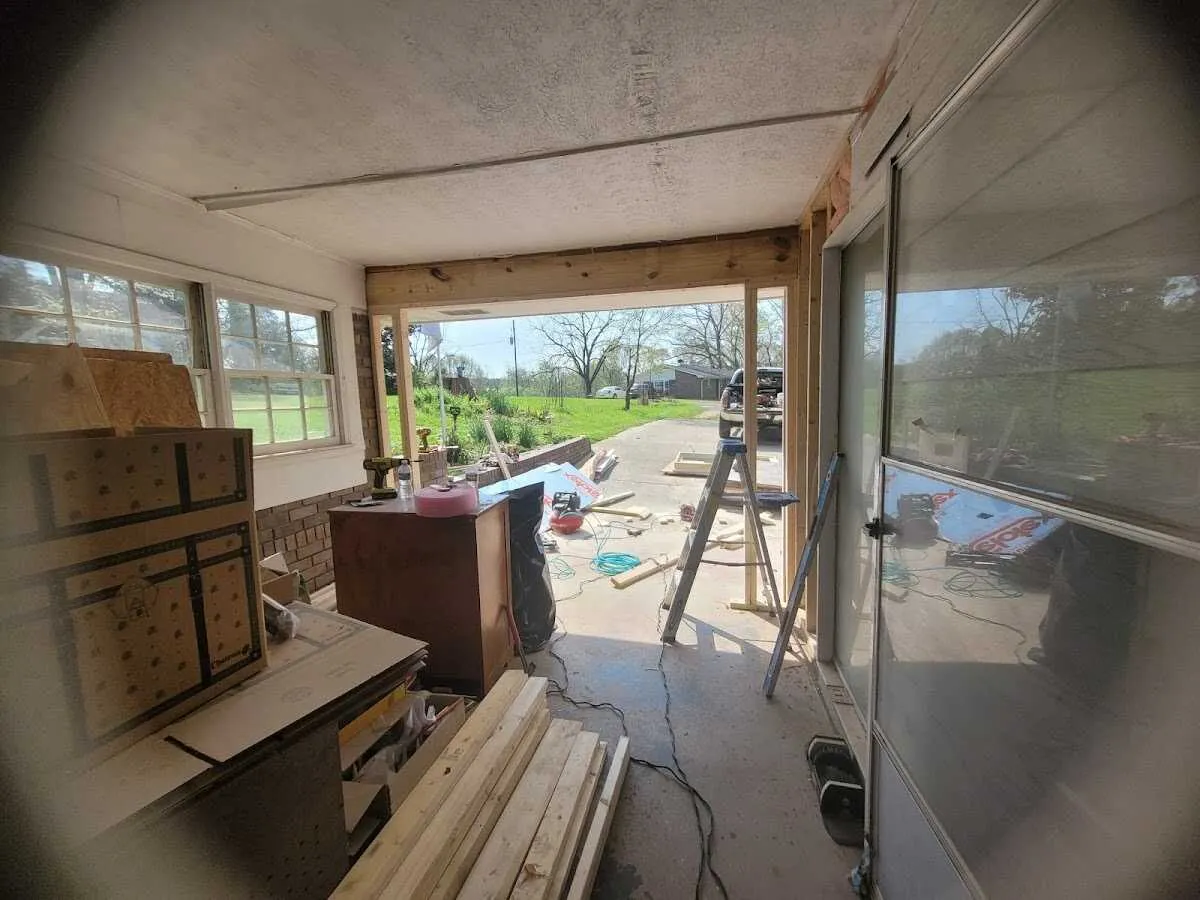 Air movers and dehumidifier for Water Mitigation Services in Grosse Pointe